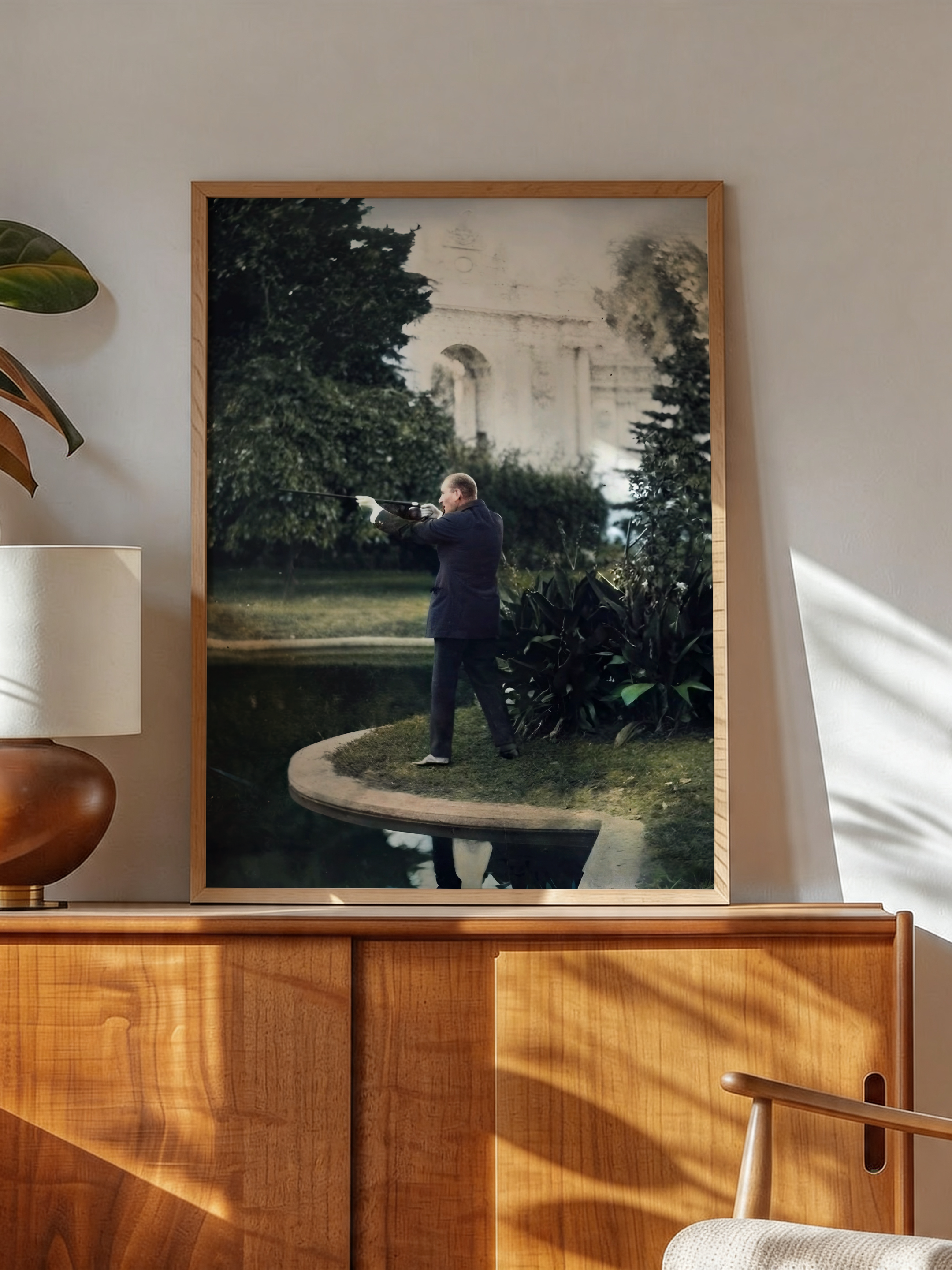 Mustafa Kemal Atatürk – Atatürk’ün Tüfekle Atış Yaptığı Fotoğraf