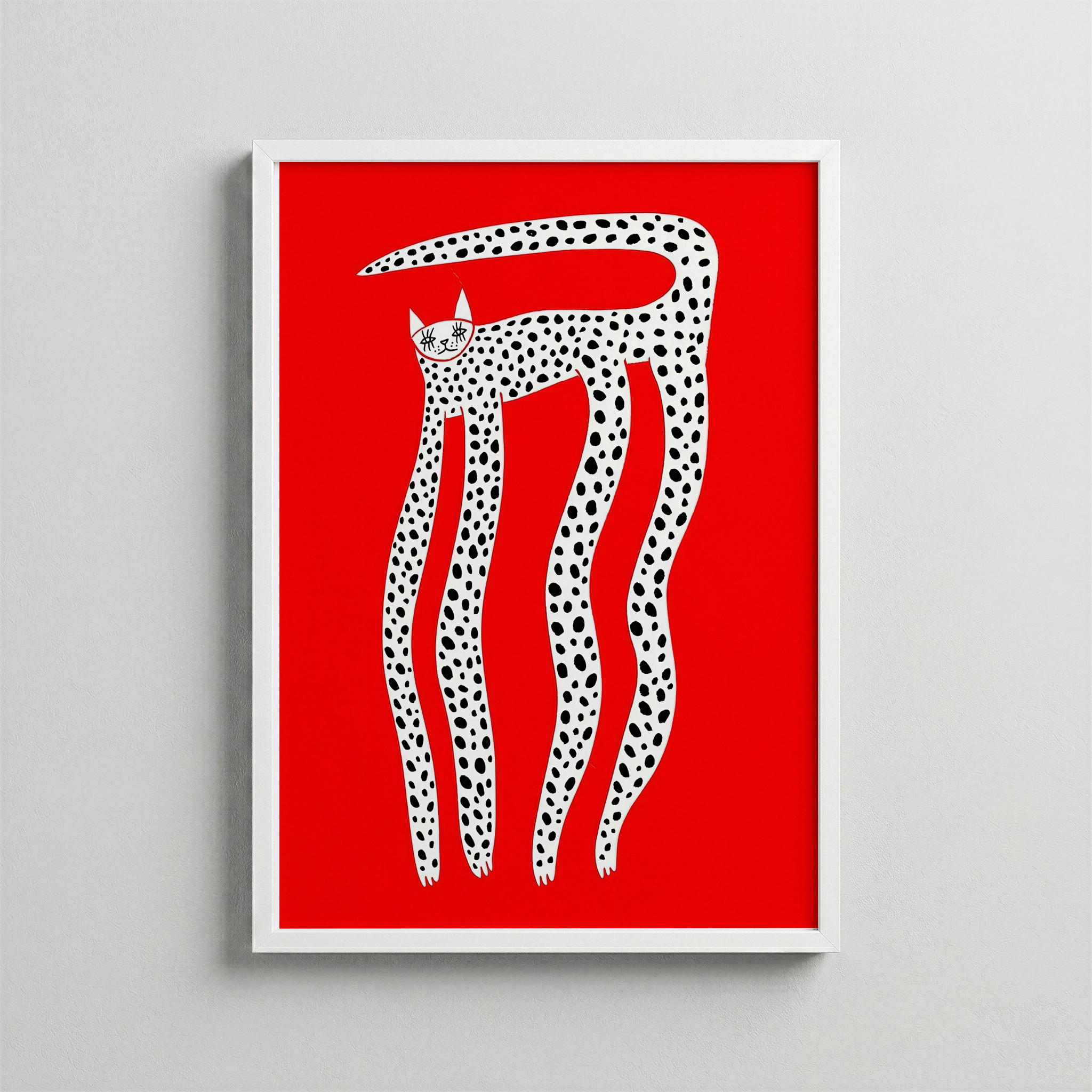 Uzun Bacaklı Benekli Kedi